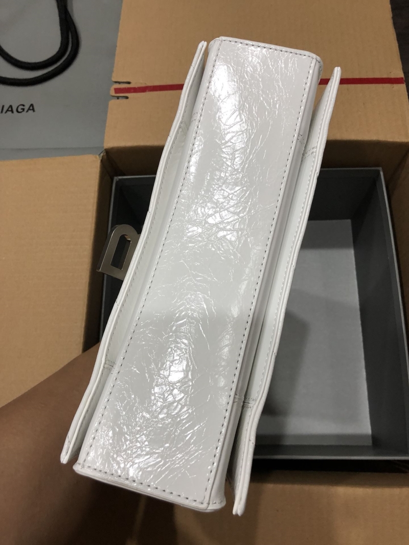 Ba1en*iaga hourglass bags